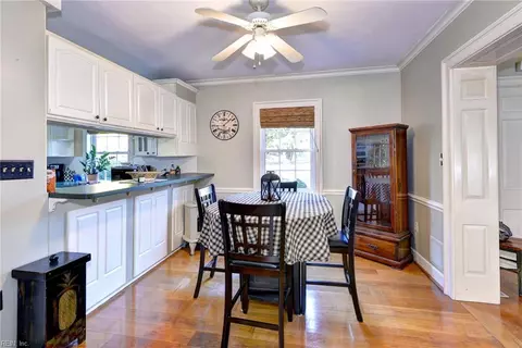 Dining - 400 Meadow Ln, Franklin, VA 23851 photo 2 of 2
