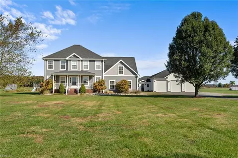 2512 Carolina Rd, Chesapeake, VA 23322
