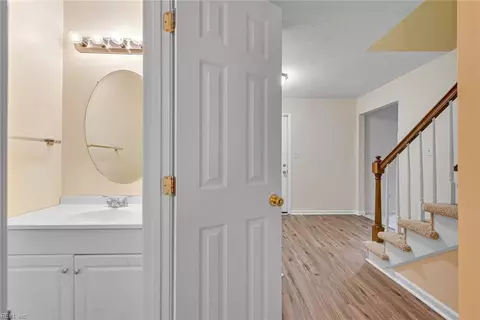 44 Locksley Dr, Hampton, VA 23666 photo 15