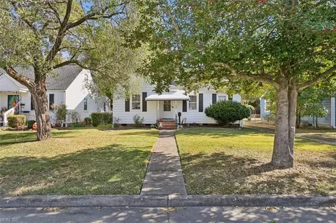 Exterior - 368 Brightwood Ave, Hampton, VA 23661 photo 4 of 15