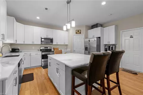 862 W 38th St, Norfolk, VA 23508
