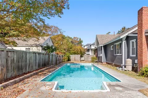 Exterior - 615 Dune St, Norfolk, VA 23503 photo 5 of 5