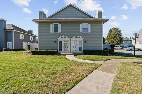 201 Attwick Ct, Chesapeake, VA 23320