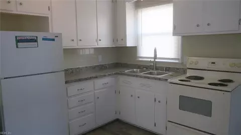 Other - 122 Downes St, Hampton, VA 23663 photo 2 of 8