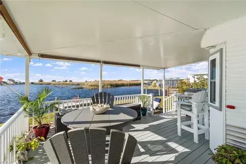 3665 Sandpiper Rd #44, Virginia Beach, VA 23456