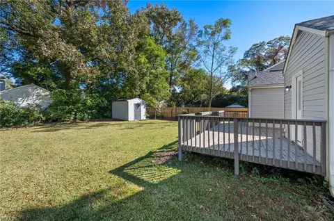 Exterior - 6422 Devonshire Rd, Norfolk, VA 23513 photo 6 of 7