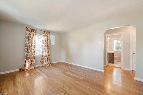 Living - 6422 Devonshire Rd, Norfolk, VA 23513 photo 1 of 3