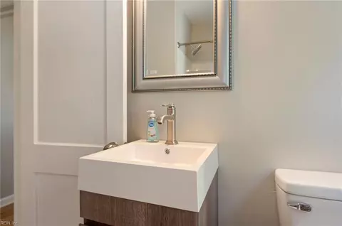 Bath - 6422 Devonshire Rd, Norfolk, VA 23513 photo 2 of 3