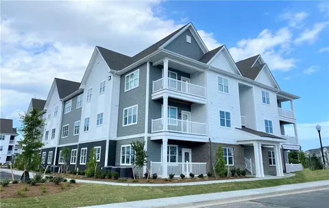 1728 Vankar Dr #308, Virginia Beach, VA 23456