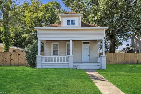 243 Poplar Ave, Newport News, VA 23607