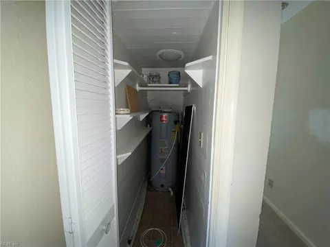 237 Holladay St, Suffolk, VA 23434 photo 8