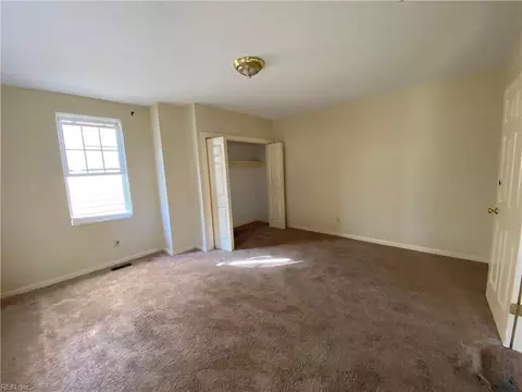 237 Holladay St, Suffolk, VA 23434 photo 5