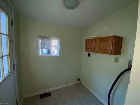237 Holladay St, Suffolk, VA 23434 photo 18