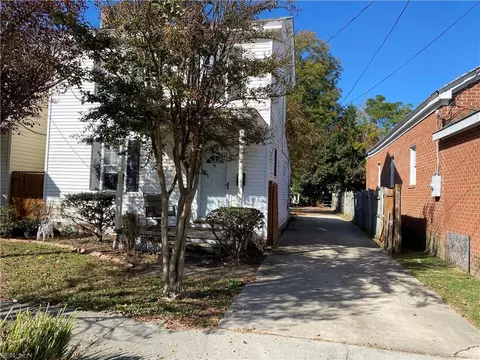 237 Holladay St, Suffolk, VA 23434 photo 2