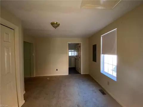 237 Holladay St, Suffolk, VA 23434 photo 10