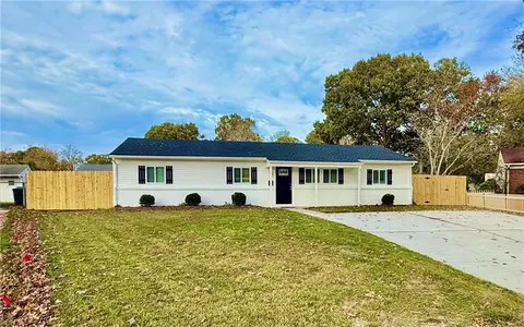 601 N Pine Grove Rd, Virginia Beach, VA 23452