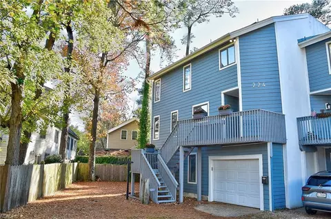 224 82nd St, Virginia Beach, VA 23451