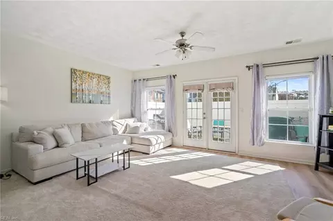 5012 Glen Canyon Dr, Virginia Beach, VA 23462