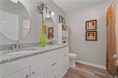 Bath - 4841 Sunray Ave, Chesapeake, VA 23321 photo 1 of 4