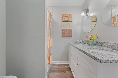 Bath - 4841 Sunray Ave, Chesapeake, VA 23321 photo 4 of 4