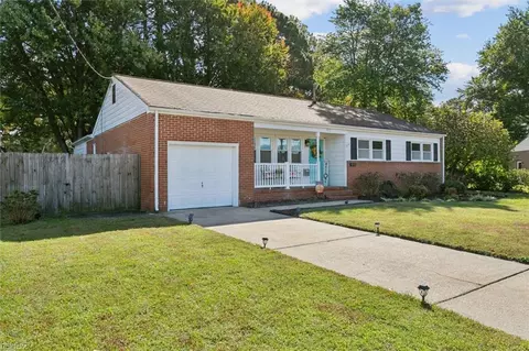 448 Bonifay Dr, Hampton, VA 23666 photo 2