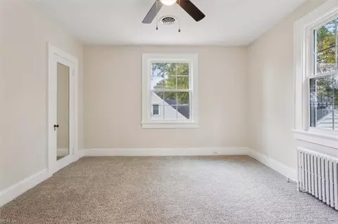 Bedroom - 621 Pace St, Franklin, VA 23851 photo 5 of 10