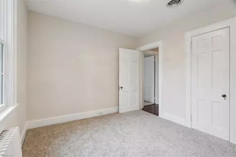 Bedroom - 621 Pace St, Franklin, VA 23851 photo 2 of 10