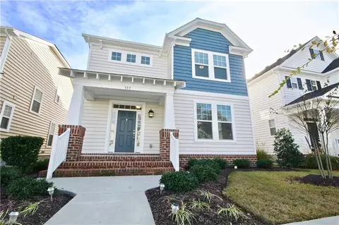 337 Goldenstar Ln, Portsmouth, VA 23701