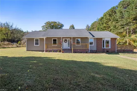 2105 Hog Island Rd, Surry, VA 23883