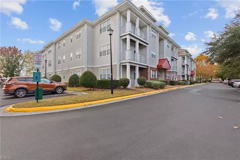 5317 Warminster Dr #302, Virginia Beach, VA 23455