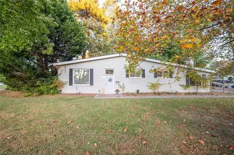3841 S Plaza Trl, Virginia Beach, VA 23452