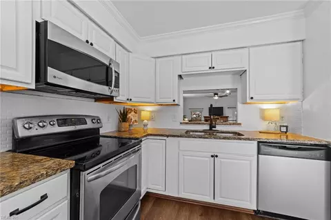 22 Colonies Lndg, Hampton, VA 23669 photo 12