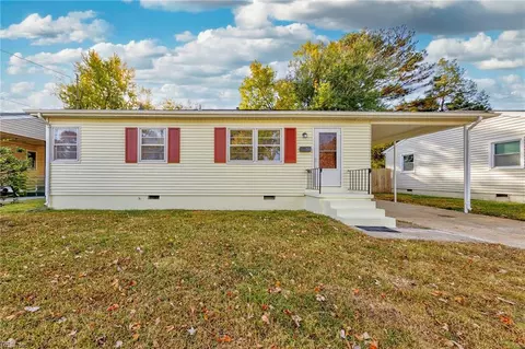 1104 78th St, Newport News, VA 23605