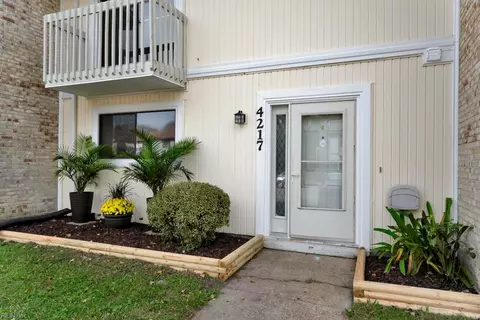 4217 Maplehurst Rd, Virginia Beach, VA 23462
