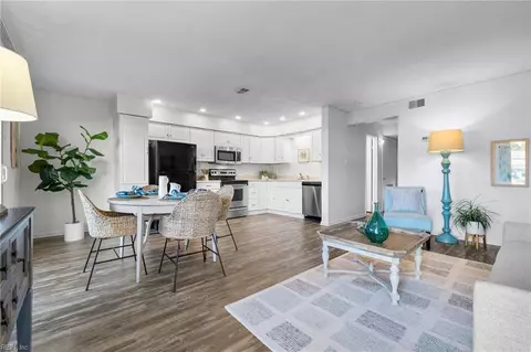 1236 Indian Rd, Virginia Beach, VA 23451