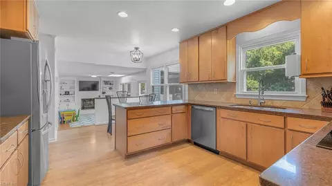 Kitchen - 1787 Carriage Dr, Hampton, VA 23664 photo 1 of 5