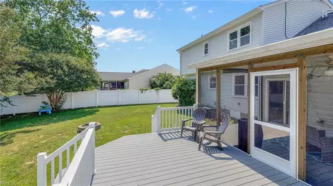 Exterior - 1787 Carriage Dr, Hampton, VA 23664 photo 6 of 7