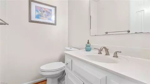 Bath - 1787 Carriage Dr, Hampton, VA 23664 photo 1 of 4
