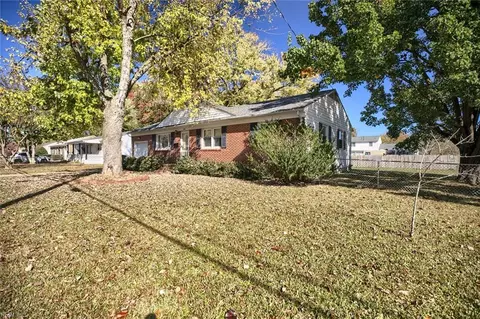 Exterior - 100 Londonshire Ter, Hampton, VA 23666 photo 6 of 6