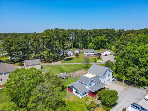 View/Area - 26 Routten Rd, Hampton, VA 23664 photo 3 of 12
