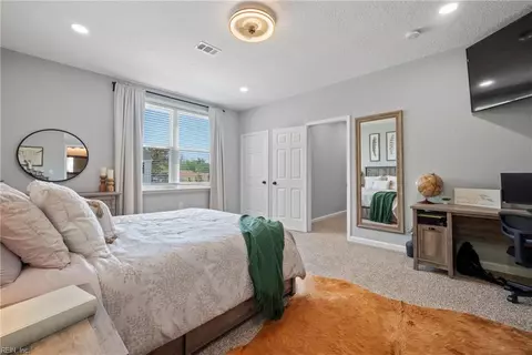 Bedroom - 26 Routten Rd, Hampton, VA 23664 photo 6 of 8