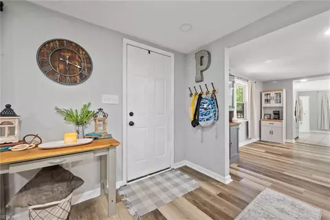 Entry Way - 26 Routten Rd, Hampton, VA 23664 photo 1 of 6