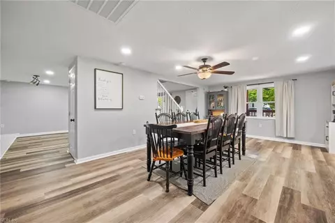 Entry Way - 26 Routten Rd, Hampton, VA 23664 photo 5 of 6