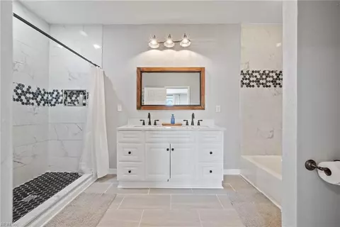 Bath - 26 Routten Rd, Hampton, VA 23664 photo 3 of 3