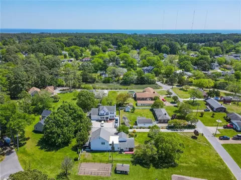 View/Area - 26 Routten Rd, Hampton, VA 23664 photo 10 of 12