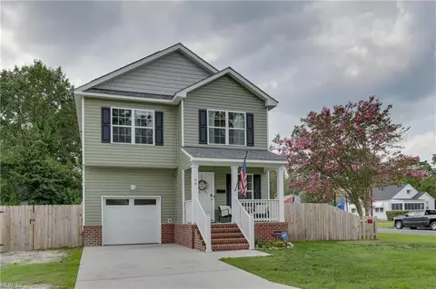 88 Beacon Rd, Portsmouth, VA 23702