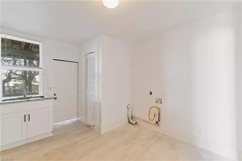 9611 3rd View St, Norfolk, VA 23503 photo 14