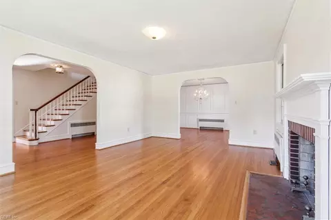4107 Chesapeake Ave, Hampton, VA 23669 photo 8