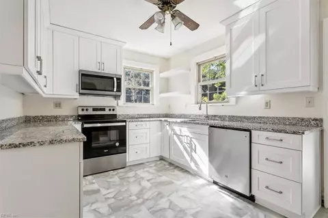 4107 Chesapeake Ave, Hampton, VA 23669 photo 14