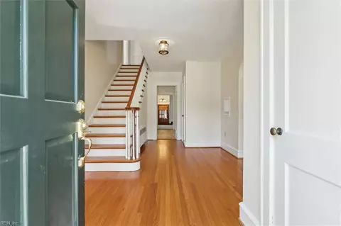 4107 Chesapeake Ave, Hampton, VA 23669 photo 5